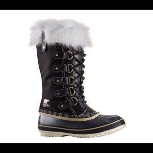 SOREL Joan of Arctic boots - Size 9.0